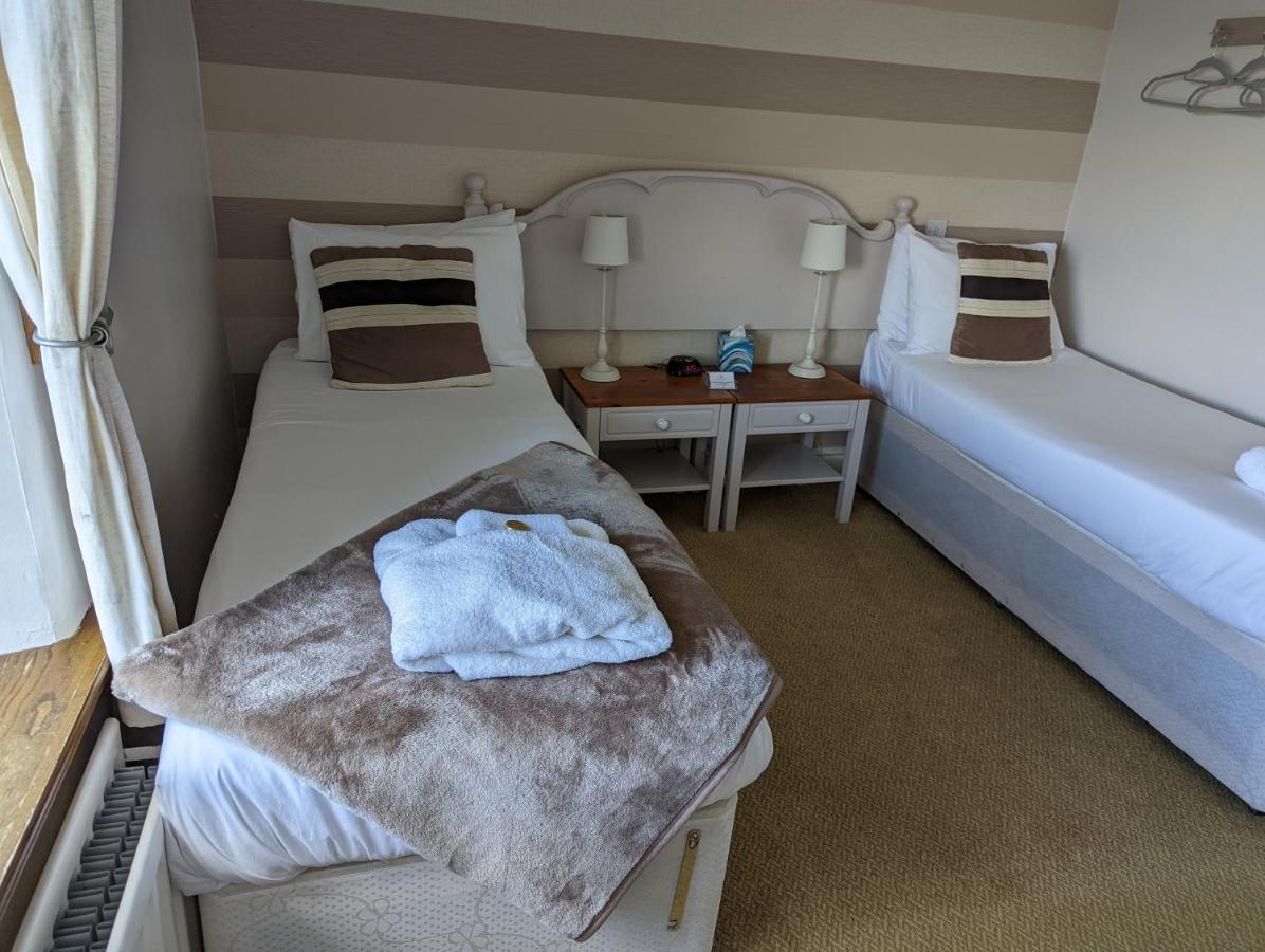 קונסט The Manor House Inn מראה חיצוני תמונה