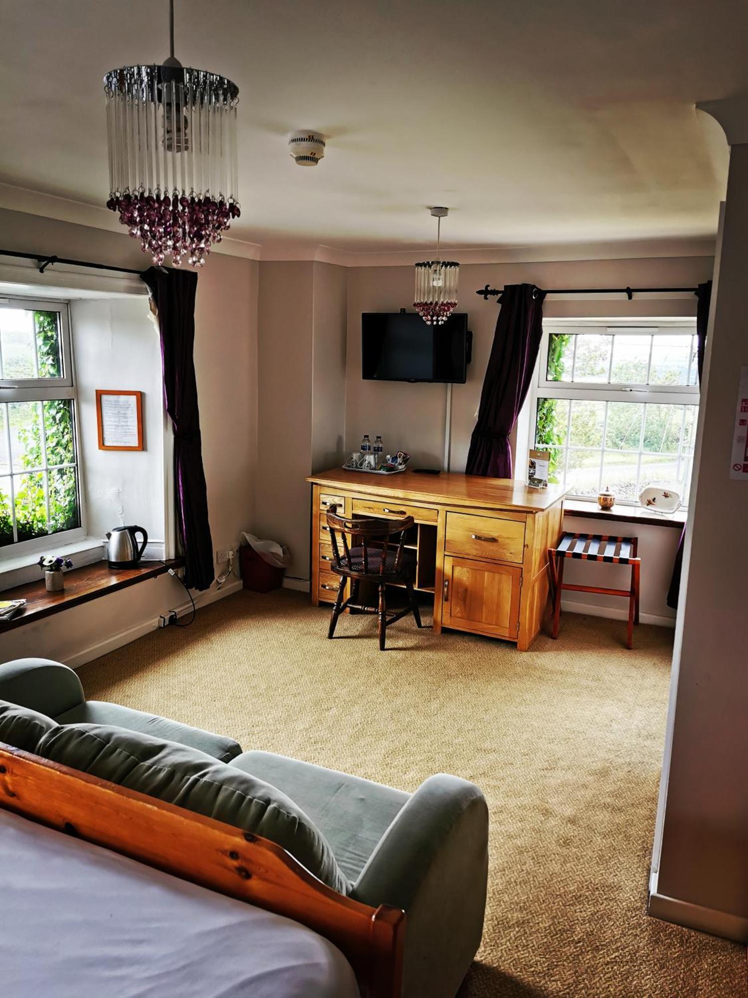 קונסט The Manor House Inn חדר תמונה