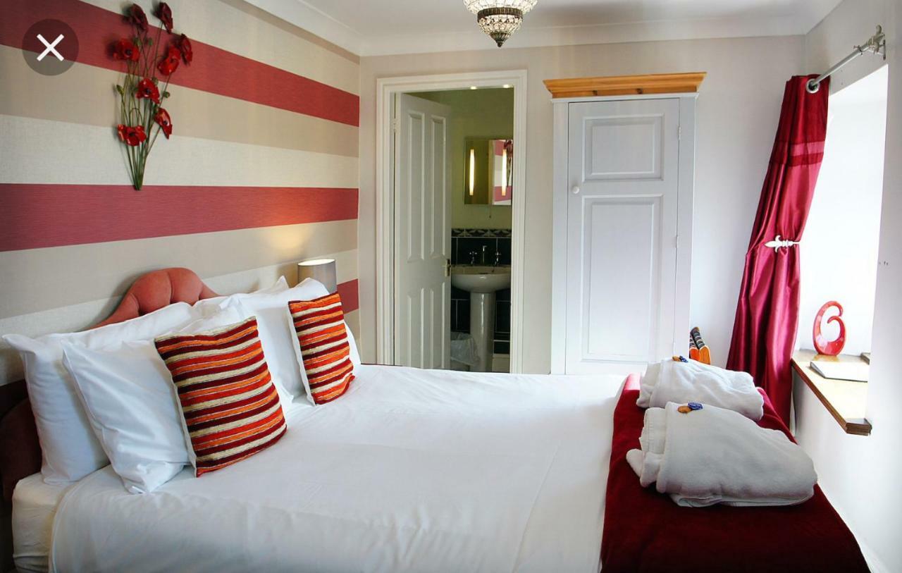 קונסט The Manor House Inn מראה חיצוני תמונה